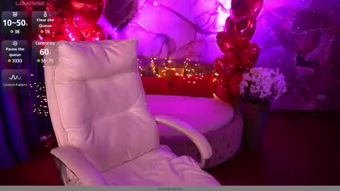 Snapshot of emilysunshines chatting on February 20, 9:20 pm  MY NAME IS Emily WELCOME EVERYONE I WILL BE HAPPY TO GIVE YOU WHAT YOU HAVE DREAMED OF FOR SO LONG online show from February 20, 9:20 pm