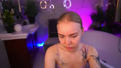  MY NAME IS Emily WELCOME EVERYONE I WILL BE HAPPY TO GIVE YOU WHAT YOU HAVE DREAMED OF FOR SO LONG online show from May 21, 12:33 pm
