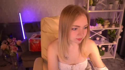 Snapshot of emilysunshines chatting on March 9, 9:03 pm  MY NAME IS Emily WELCOME EVERYONE I WILL BE HAPPY TO GIVE YOU WHAT YOU HAVE DREAMED OF FOR SO LONG online show from March 9, 9:03 pm