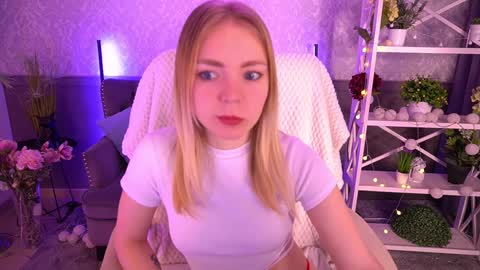 Snapshot of emilysunshines chatting on February 2, 9:34 pm  MY NAME IS Emily WELCOME EVERYONE I WILL BE HAPPY TO GIVE YOU WHAT YOU HAVE DREAMED OF FOR SO LONG online show from February 2, 9:34 pm