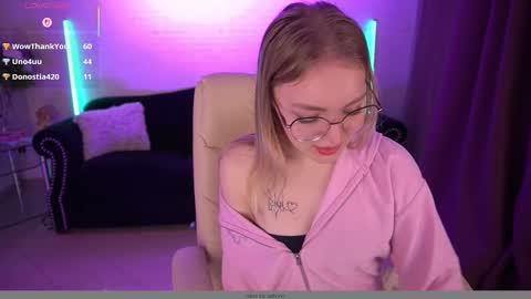 Snapshot of emilysunshines chatting on February 28, 5:37 am  MY NAME IS Emily WELCOME EVERYONE I WILL BE HAPPY TO GIVE YOU WHAT YOU HAVE DREAMED OF FOR SO LONG online show from February 28, 5:37 am