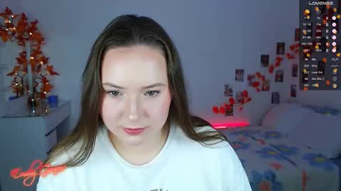 Snapshot of emilyxgrasez chatting on October 15, 11:05 pm Emily online show from October 15, 11:05 pm