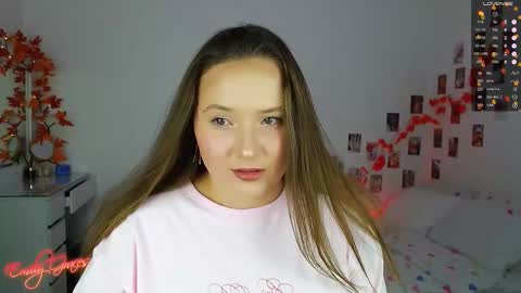 Snapshot of emilyxgrasez chatting on October 1, 7:02 pm Emily online show from October 1, 7:02 pm