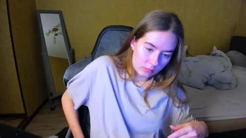 Emily online show from February 11, 4:00 pm