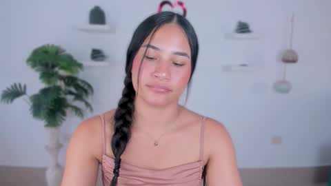 emilyy_kim online show from February 23, 7:16 pm