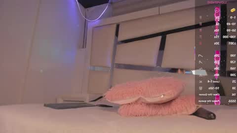 emma__js_ online show from March 21, 7:47 am