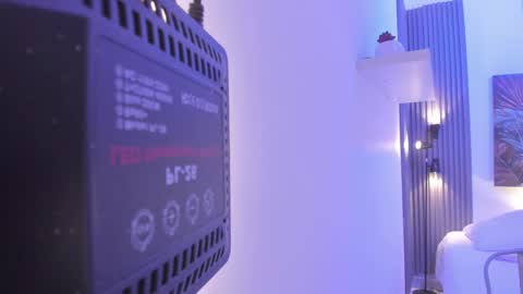 Alice online show from November 24, 12:15 pm