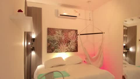 Alice online show from November 17, 12:08 pm