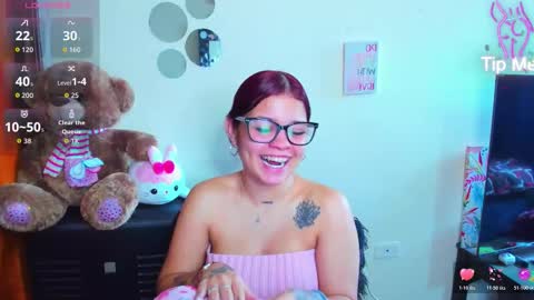 emma_boo_ online show from February 22, 4:31 pm