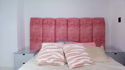 Emma online show from December 16, 3:03 am