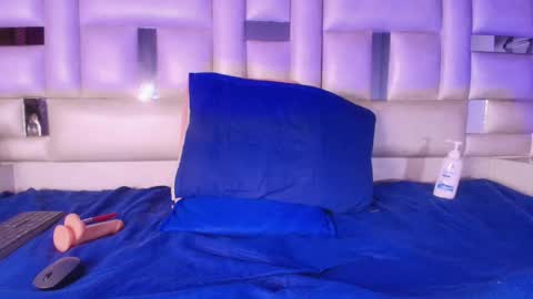 Emma online show from March 8, 9:28 am