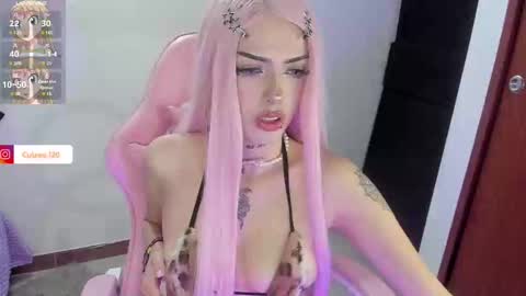 Emma online show from October 2, 9:35 pm