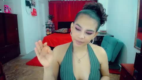 emma online show from April 12, 6:56 pm