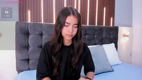 E online show from January 6, 12:25 am