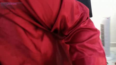 Emma 3 online show from April 10, 1:05 pm