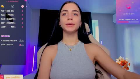 Emma online show from November 14, 11:45 am