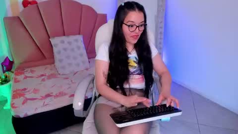 Emma  online show from June 19, 2:56 pm