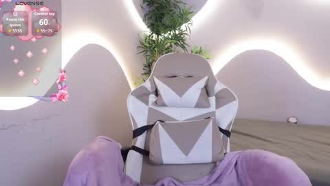 Emma online show from November 20, 5:50 am