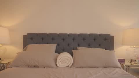 emma_lu1 online show from February 23, 3:18 pm