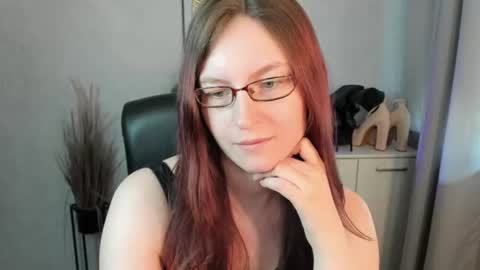 emma online show from July 10, 7:46 am