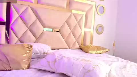 Emma Sanz online show from March 20, 2:33 pm