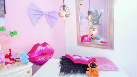 Emma  online show from March 15, 5:27 pm