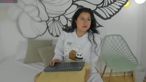  Emma  online show from April 15, 7:58 pm