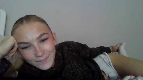 Emmaxbrooksxo online show from February 27, 5:00 am