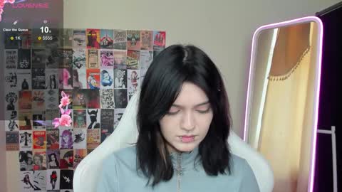 Emma online show from November 18, 7:55 am