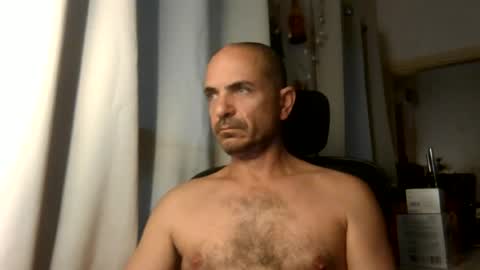 Ariel online show from June 25, 3:14 am