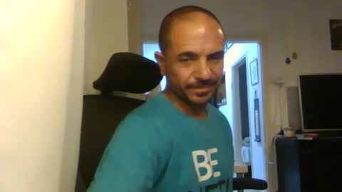 Ariel online show from October 5, 9:11 pm