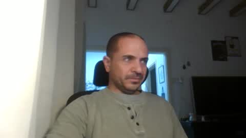 Ariel online show from March 7, 9:27 pm