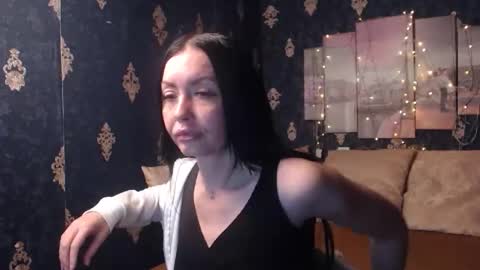 EmmaGoldX online show from November 17, 7:55 am