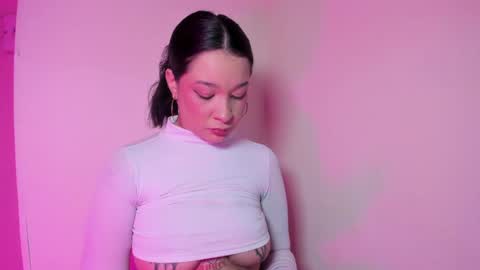 emmajohanson online show from April 7, 10:34 pm