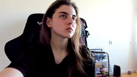 Emma online show from October 7, 11:28 am