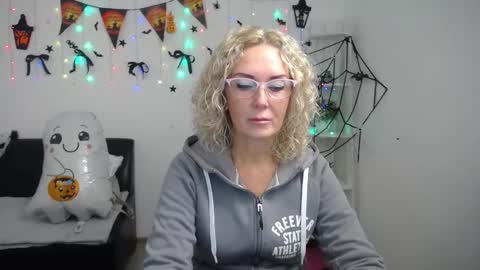 Emma online show from October 19, 5:01 am