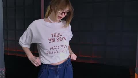 EMMA online show from April 3, 9:55 pm