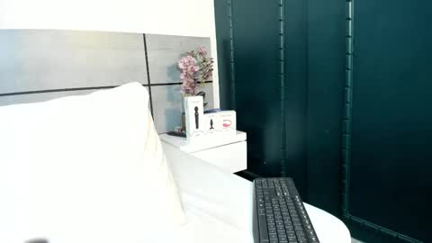  Emma  online show from February 22, 6:28 am