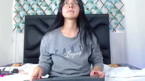  Emma  online show from November 9, 6:10 pm