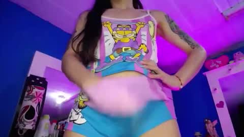 Snapshot of emmaxx7 chatting on October 16, 3:11 pm Emma  online show from October 16, 3:11 pm