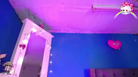 Snapshot of emmaxx7 chatting on January 10, 9:42 pm Emma  online show from January 10, 9:42 pm