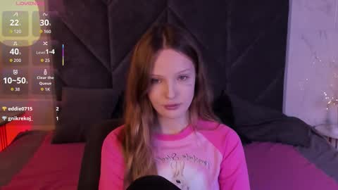 Iris online show from December 4, 9:03 pm