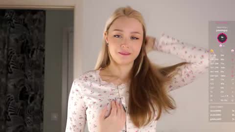 Aurora online show from October 7, 6:53 am