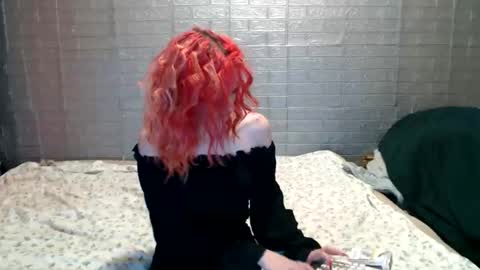 Emmily000 online show from March 19, 9:53 pm