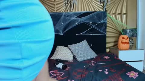 Emmily keller online show from October 7, 1:29 pm