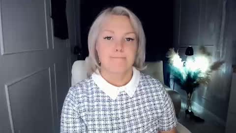 emmmam online show from November 2, 11:21 am