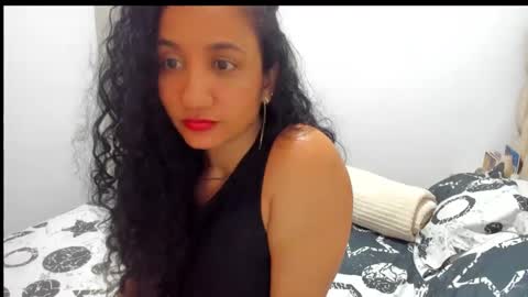 emperatriztapia online show from February 5, 12:47 am