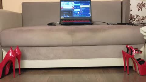Snapshot of empress_sara chatting on October 11, 4:43 pm Empress Sara online show from October 11, 4:43 pm