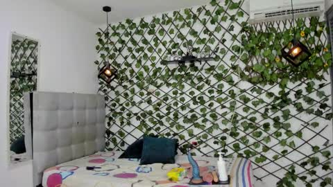 Emy online show from January 15, 7:33 pm