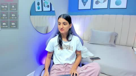 emy_ferrer online show from March 5, 11:19 am